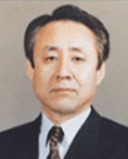 제2대 총장 이용남 